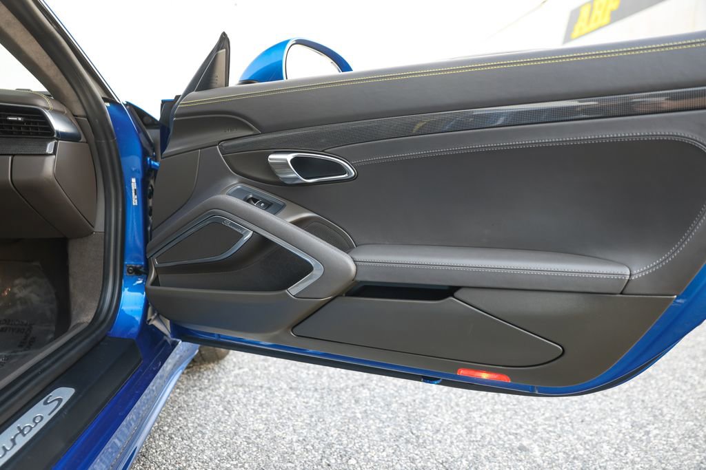 Used 2017 Porsche 911 Turbo S image 23