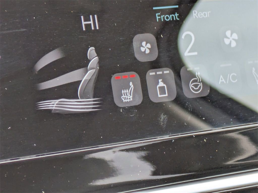 Used 2025 Genesis GV80 2.5T image 21