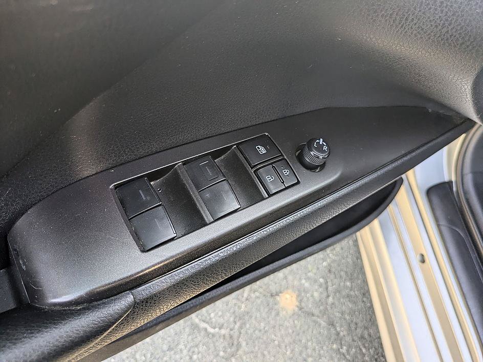 Used 2024 Toyota Camry SE FWD image 14