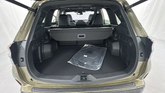 New 2025 Subaru Forester Touring image 15