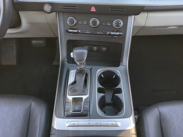 Used 2024 Kia Carnival LX image 21