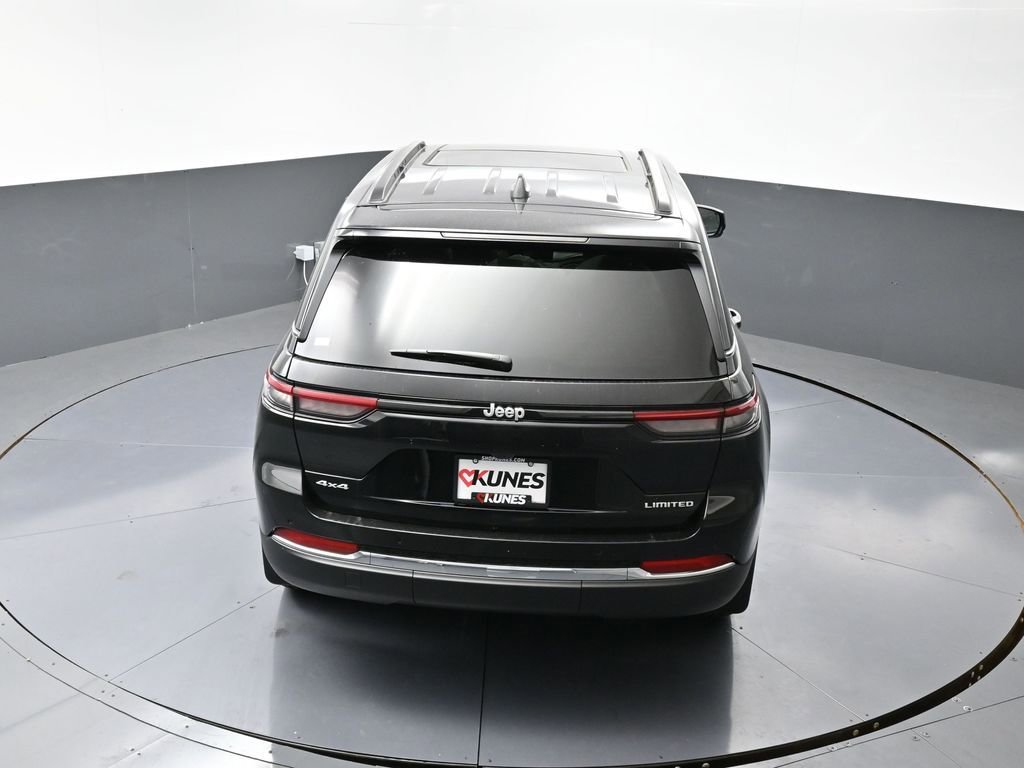 New 2025 Jeep Grand Cherokee Limited w/ Trailer Tow Package image 31