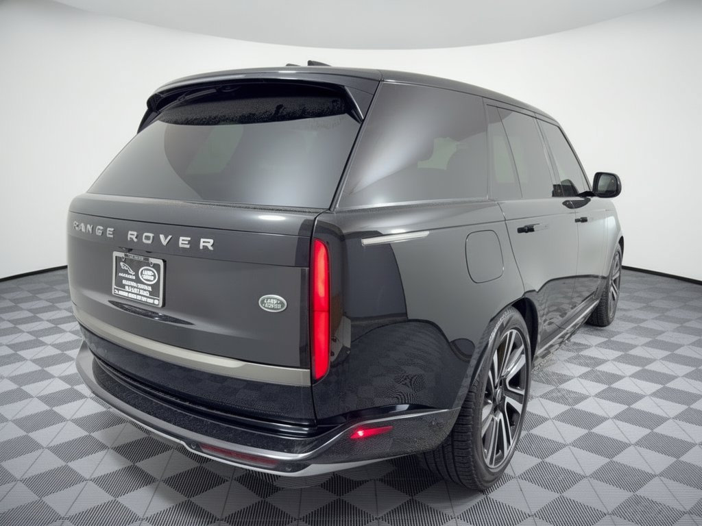 Used 2023 Land Rover Range Rover SE AWD/4WD image 9