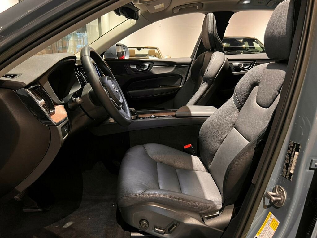 Used 2023 Volvo XC60 B5 Plus w/ Climate Package image 15