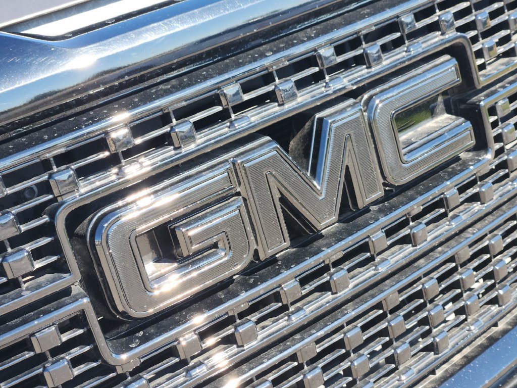 Used 2017 GMC Sierra 1500 Denali w/ Denali Ultimate Package AWD/4WD image 12