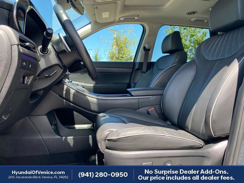 Certified 2024 Hyundai Palisade Limited FWD image 2