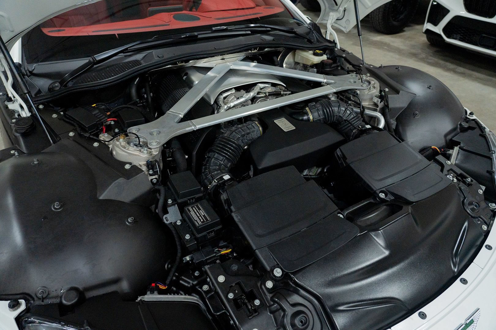 Used 2019 Aston Martin V8 Vantage Coupe RWD image 52