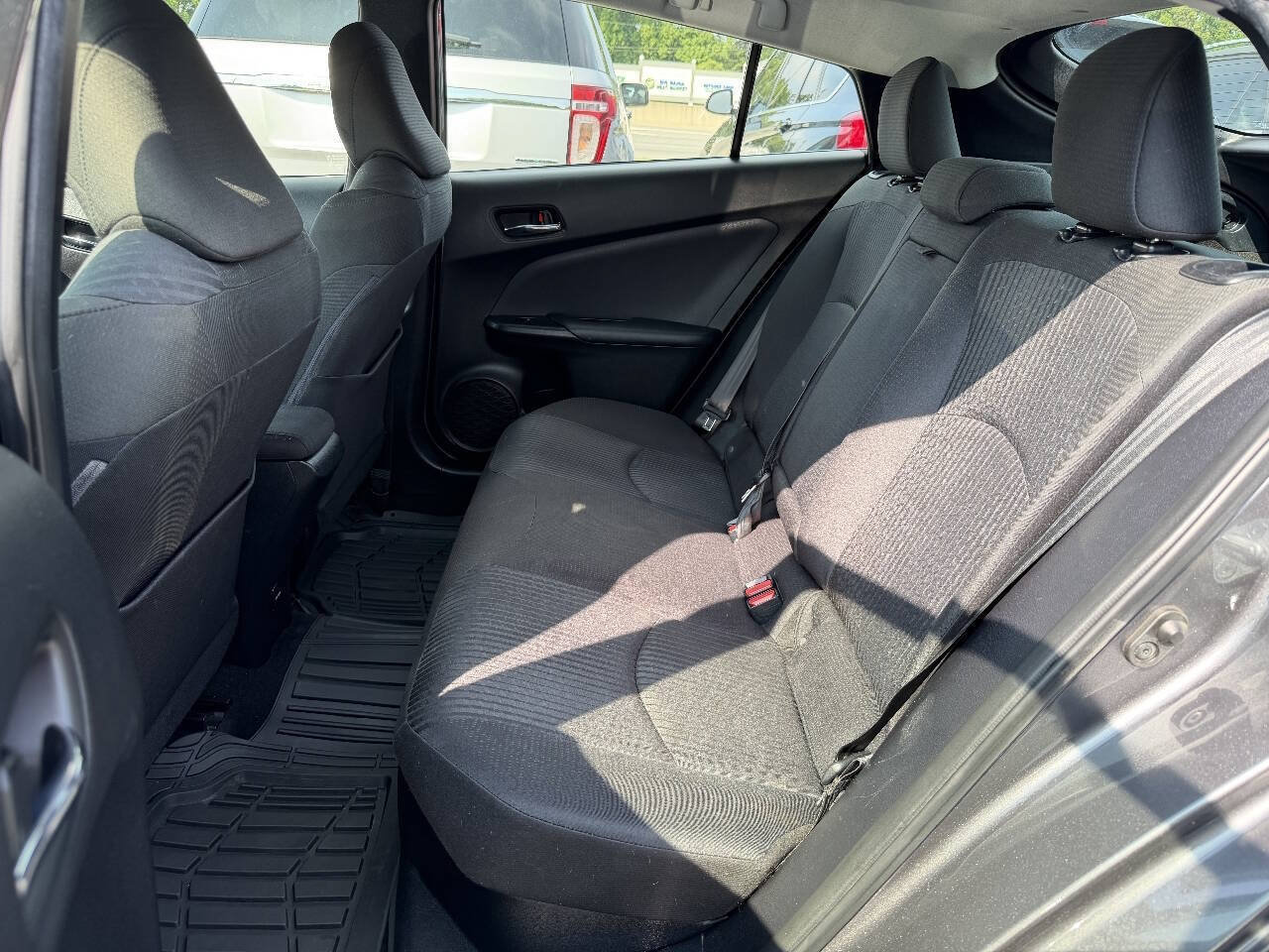 Used 2016 Toyota Prius Two FWD image 10