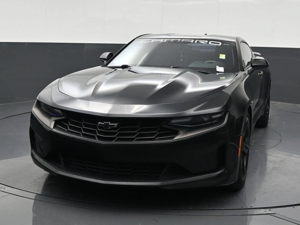 Used 2020 Chevrolet Camaro LT RWD image 9