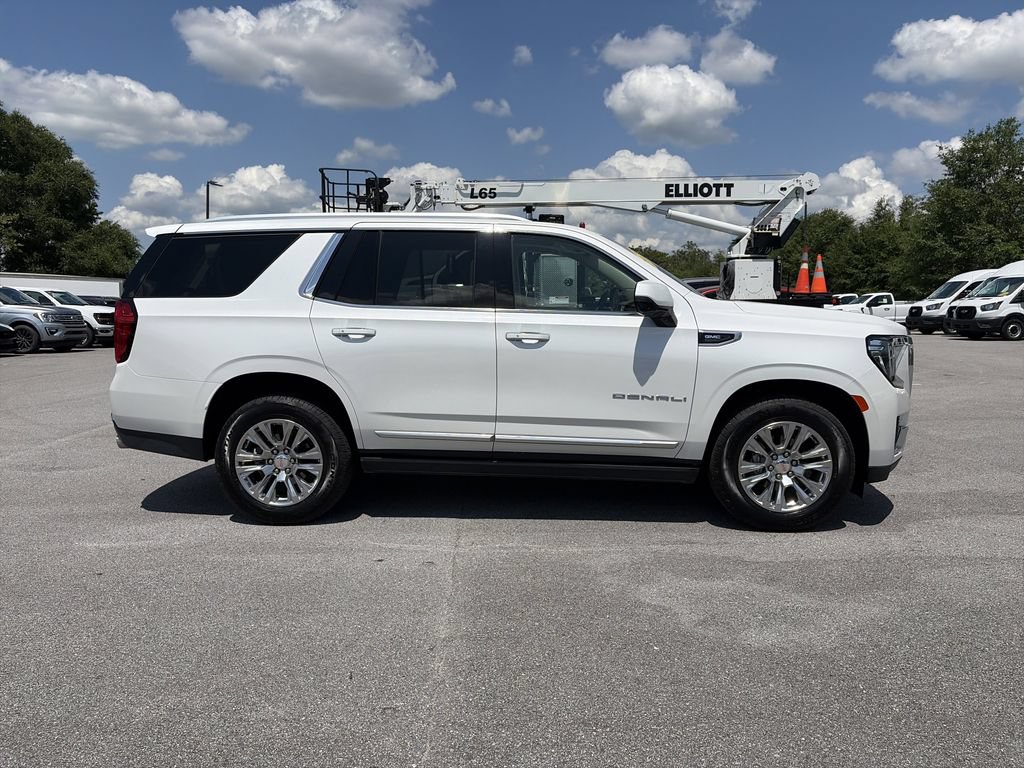 Used 2023 GMC Yukon Denali AWD/4WD image 8