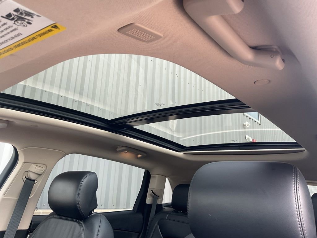 Used 2023 Lincoln Nautilus Reserve w/ Equipment Group 202A AWD/4WD image 6