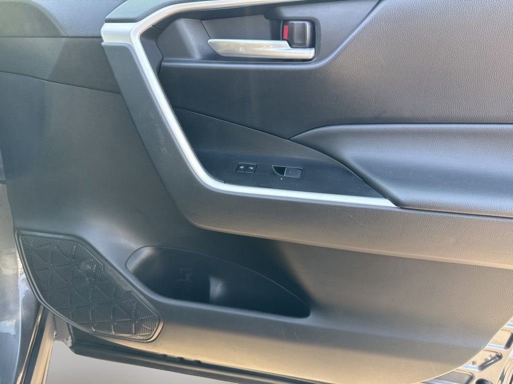 Certified 2024 Toyota RAV4 XLE image 25