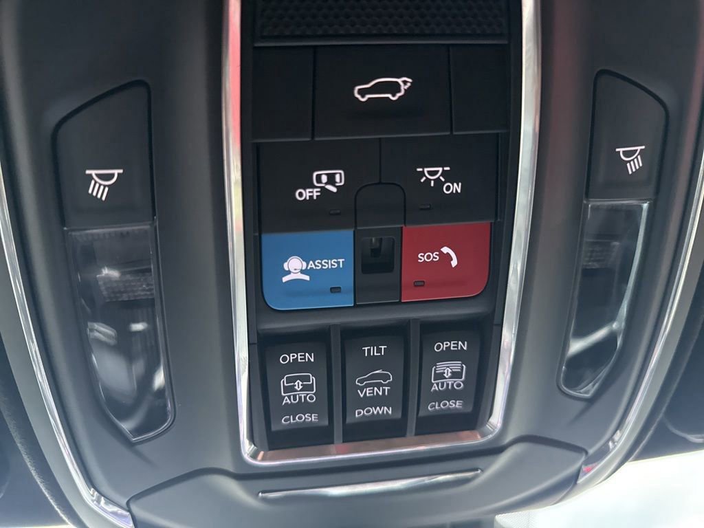 Used 2024 Jeep Wagoneer Launch Edition image 45