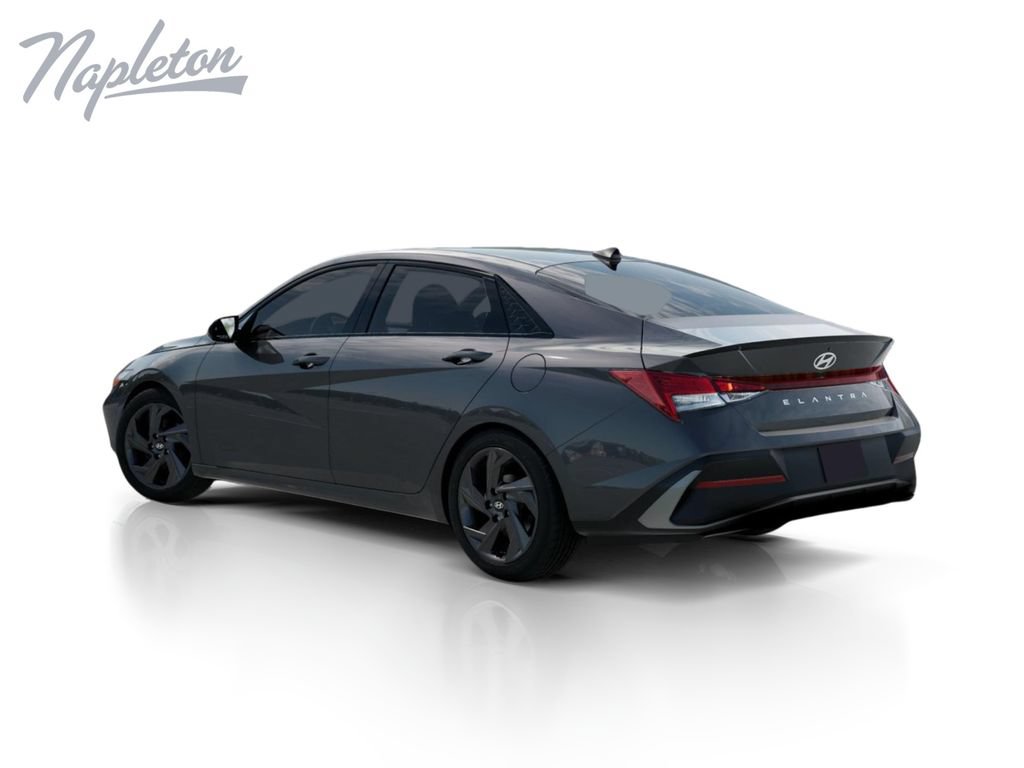 New 2026 Hyundai Elantra SEL Sport FWD image 4