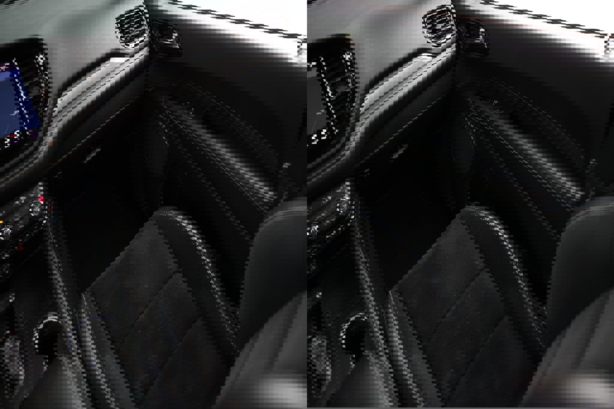 Used 2022 Dodge Durango SRT w/ Technology Group image 26