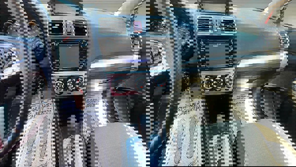 Used 2017 Subaru Crosstrek 2.0i Premium image 10