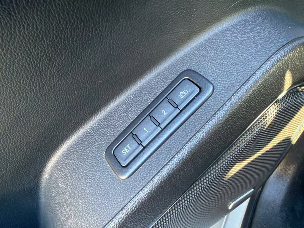 Used 2018 Chevrolet Tahoe Premier AWD/4WD image 41