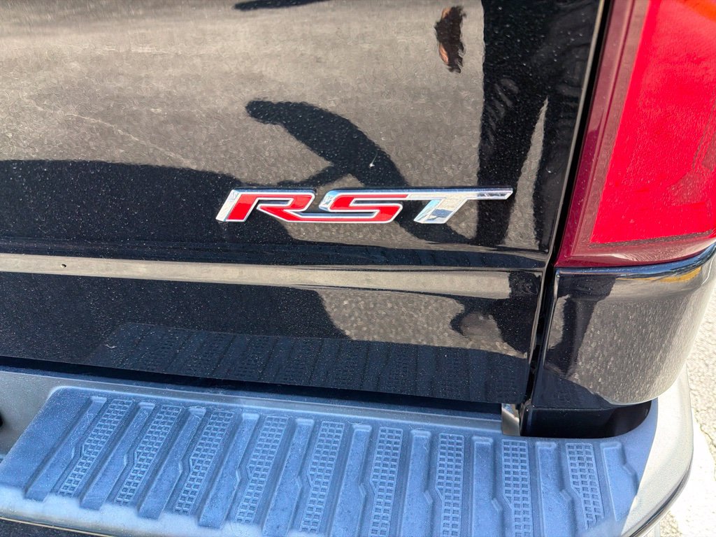 Used 2021 Chevrolet Silverado 1500 RST w/ Bed Protection Package RWD image 9
