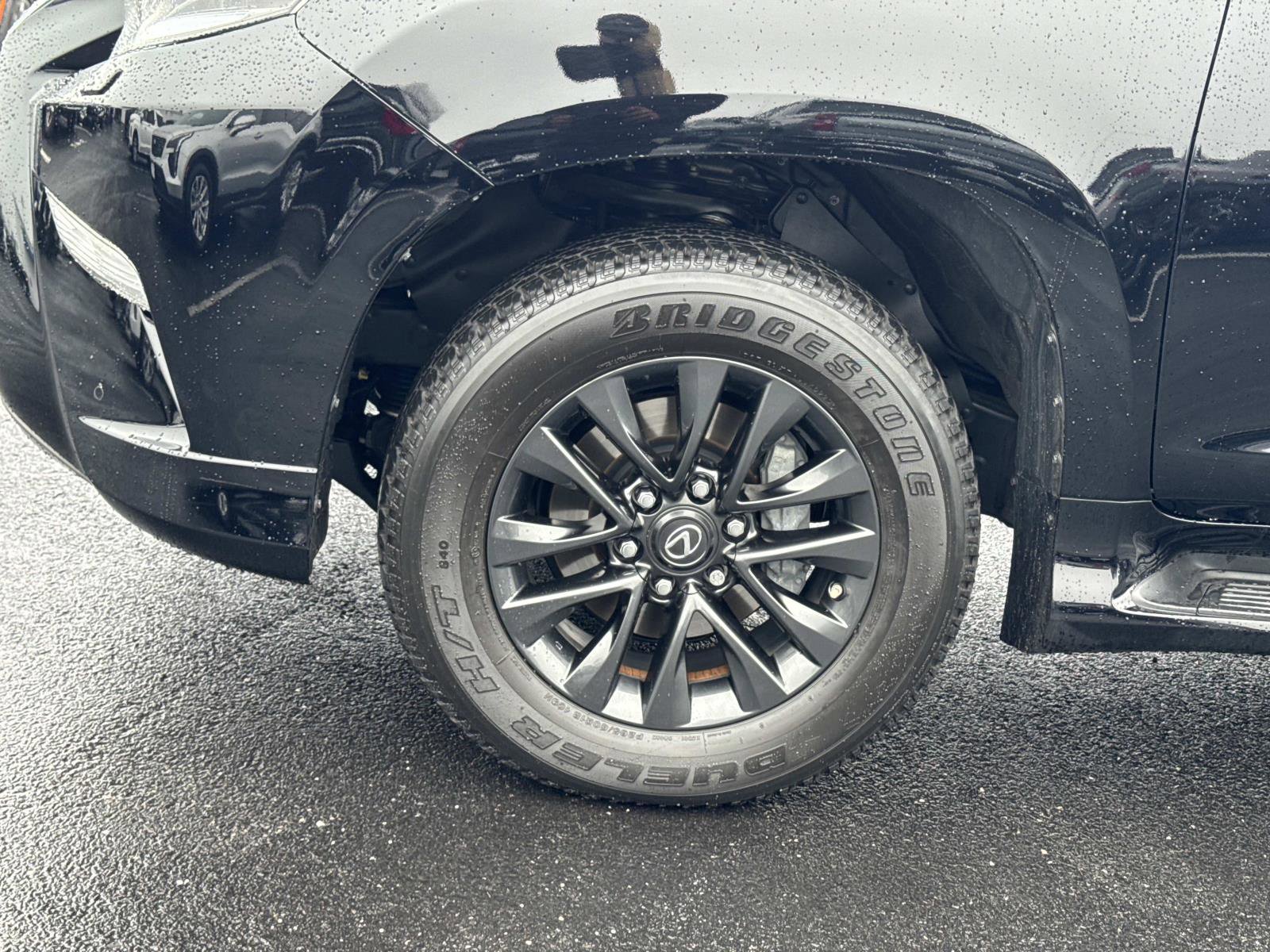 Used 2023 Lexus GX 460 Premium w/ Premium Plus Package image 28