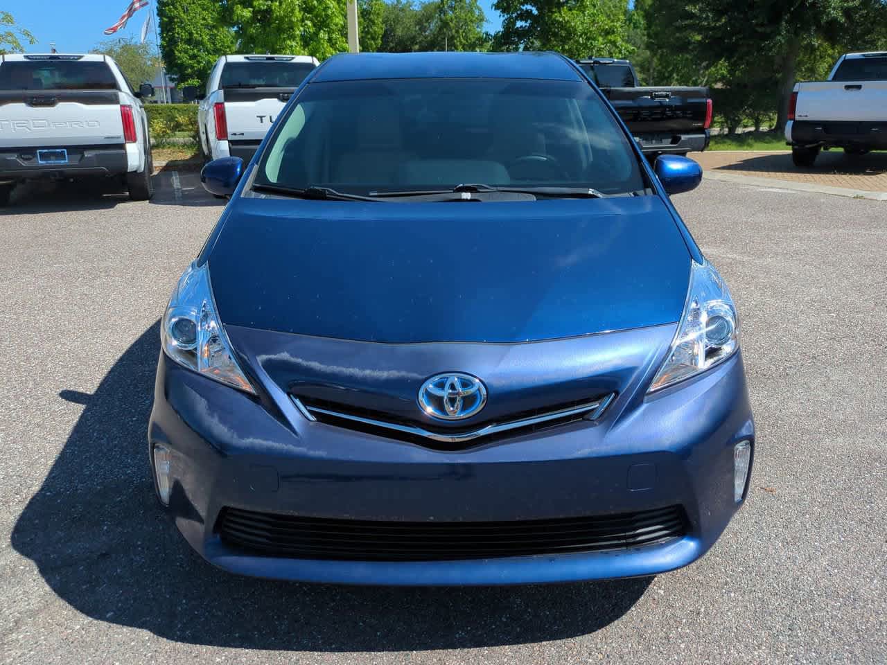 Used 2014 Toyota Prius V Three FWD image 9