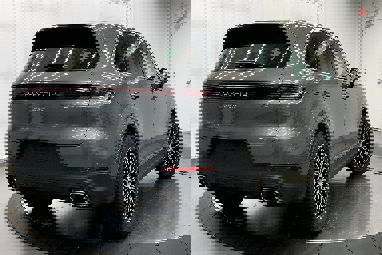 New 2025 Porsche Cayenne image 32