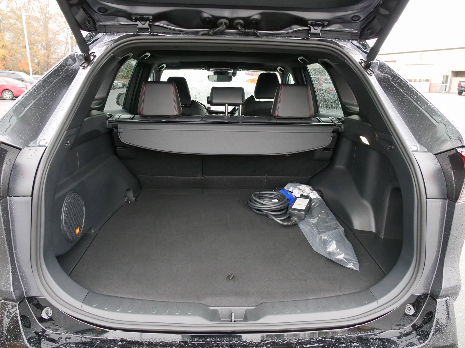 Used 2025 Toyota RAV4 XSE image 15