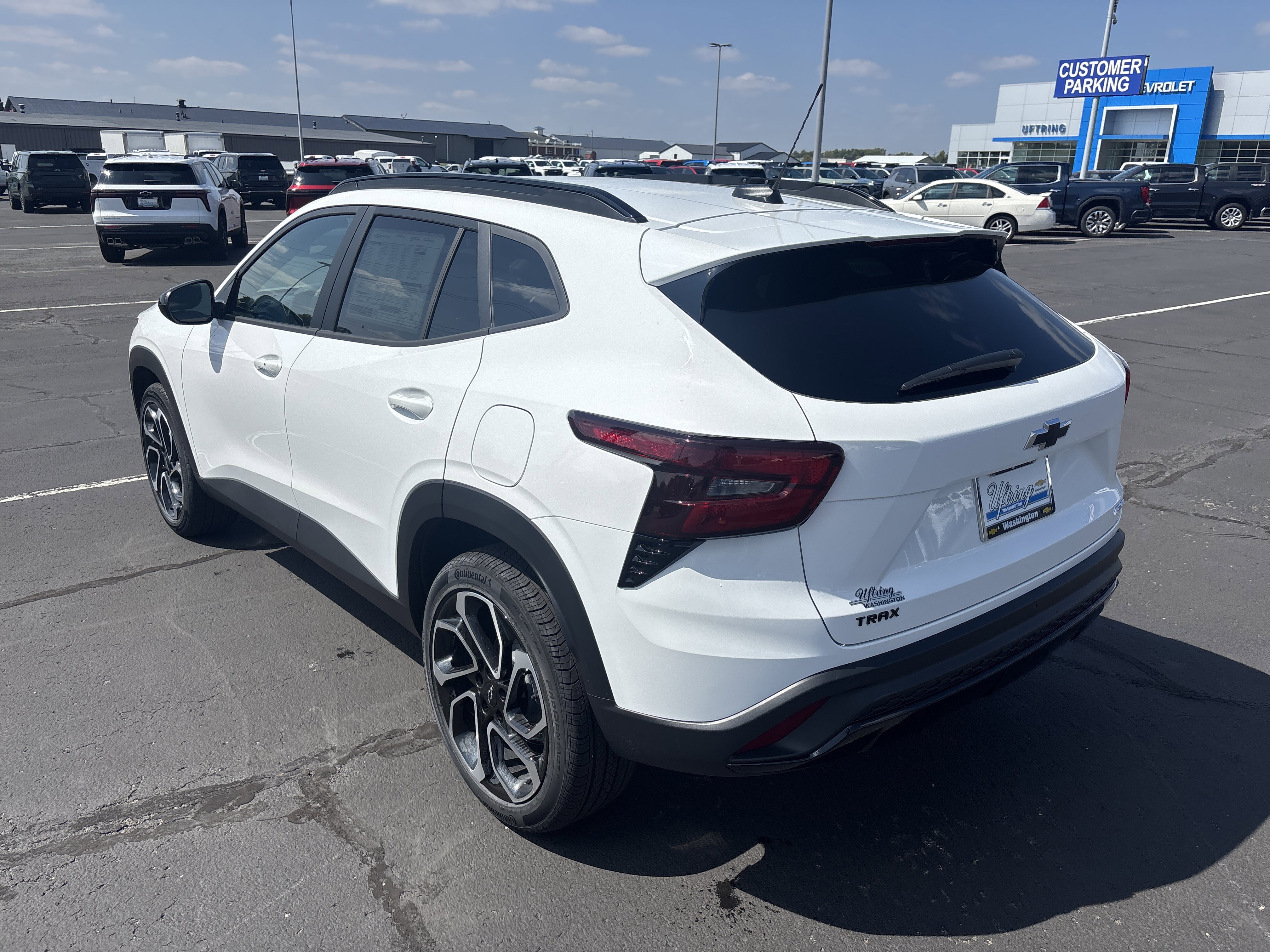 New 2025 Chevrolet Trax RS w/ Driver Confidence Package image 6