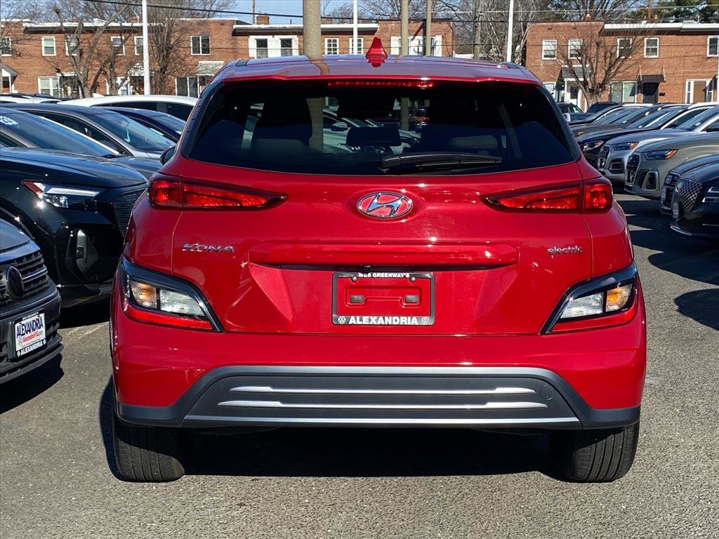 Used 2023 Hyundai Kona SEL image 4