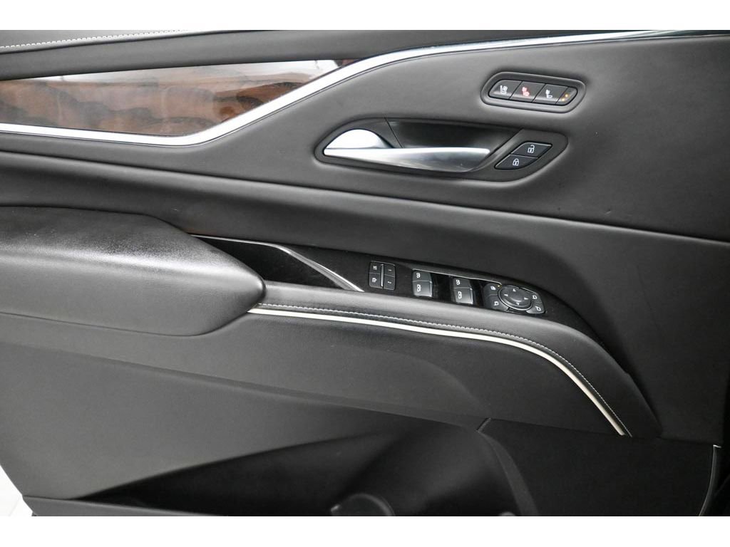 Certified 2024 Cadillac Escalade Sport Platinum w/ LPO, ONYX Package image 34