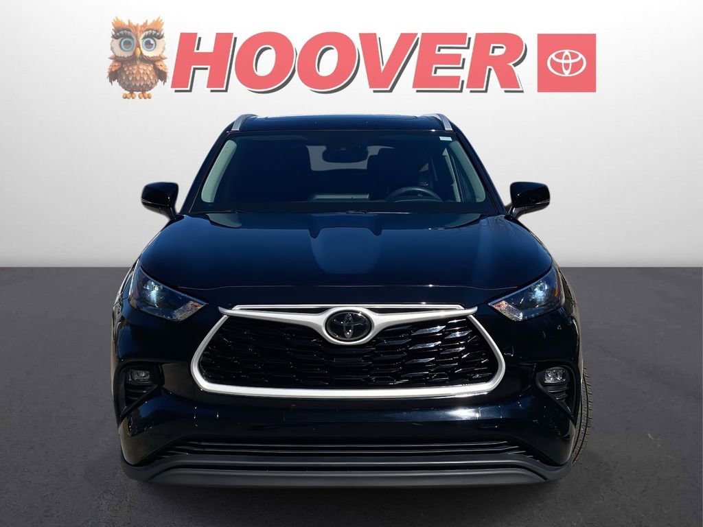 Used 2025 Toyota Highlander XLE image 8