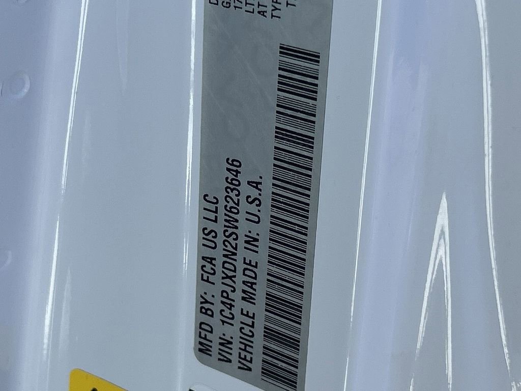 Used 2025 Jeep Wrangler Willys image 31