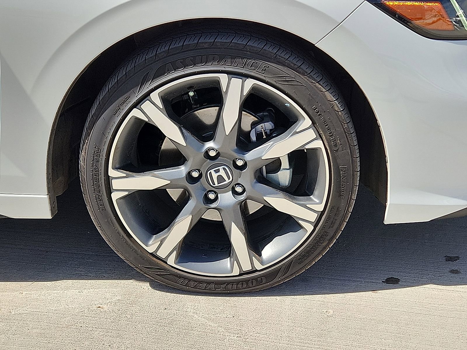 Used 2025 Honda Civic Sport Touring image 8