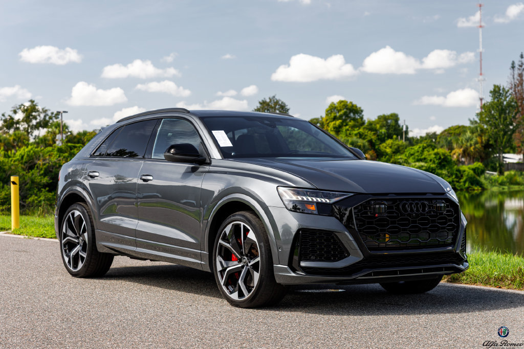 Used 2023 Audi RS Q8 AWD/4WD image 1