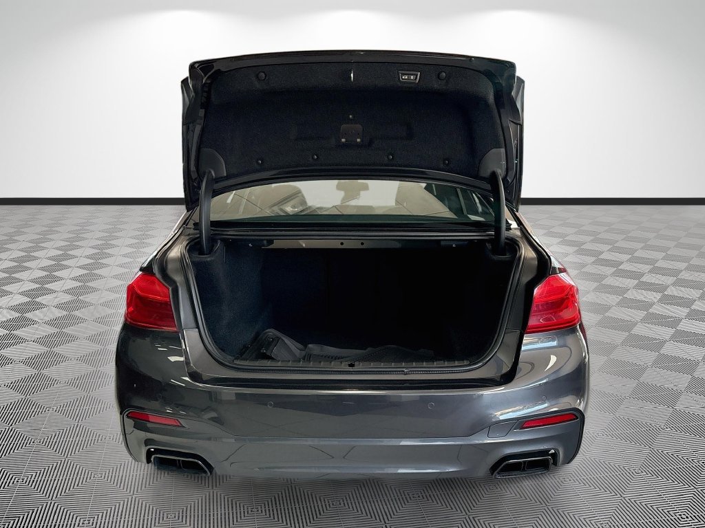 Used 2020 BMW M550i xDrive AWD/4WD image 47