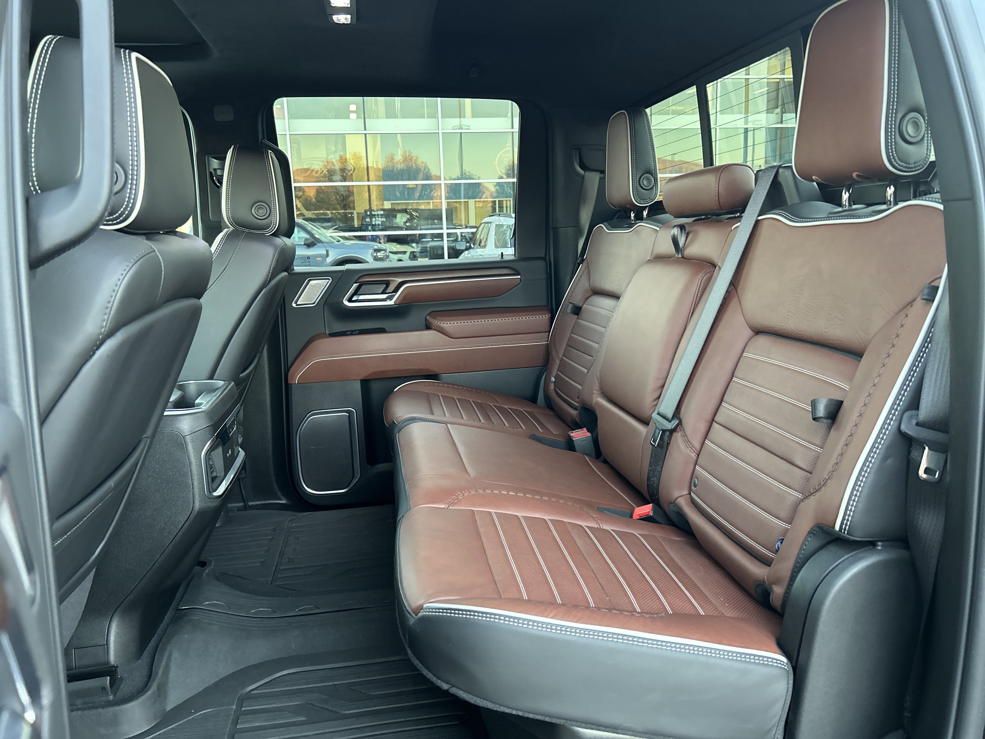 Used 2025 GMC Sierra 2500 Denali Ultimate w/ Max Trailering Package image 25