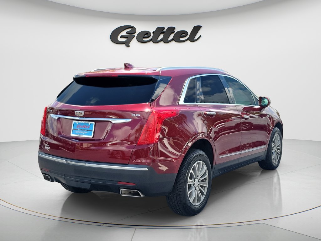 Used 2017 Cadillac XT5 Luxury w/ Driver Awareness Package AWD/4WD image 5