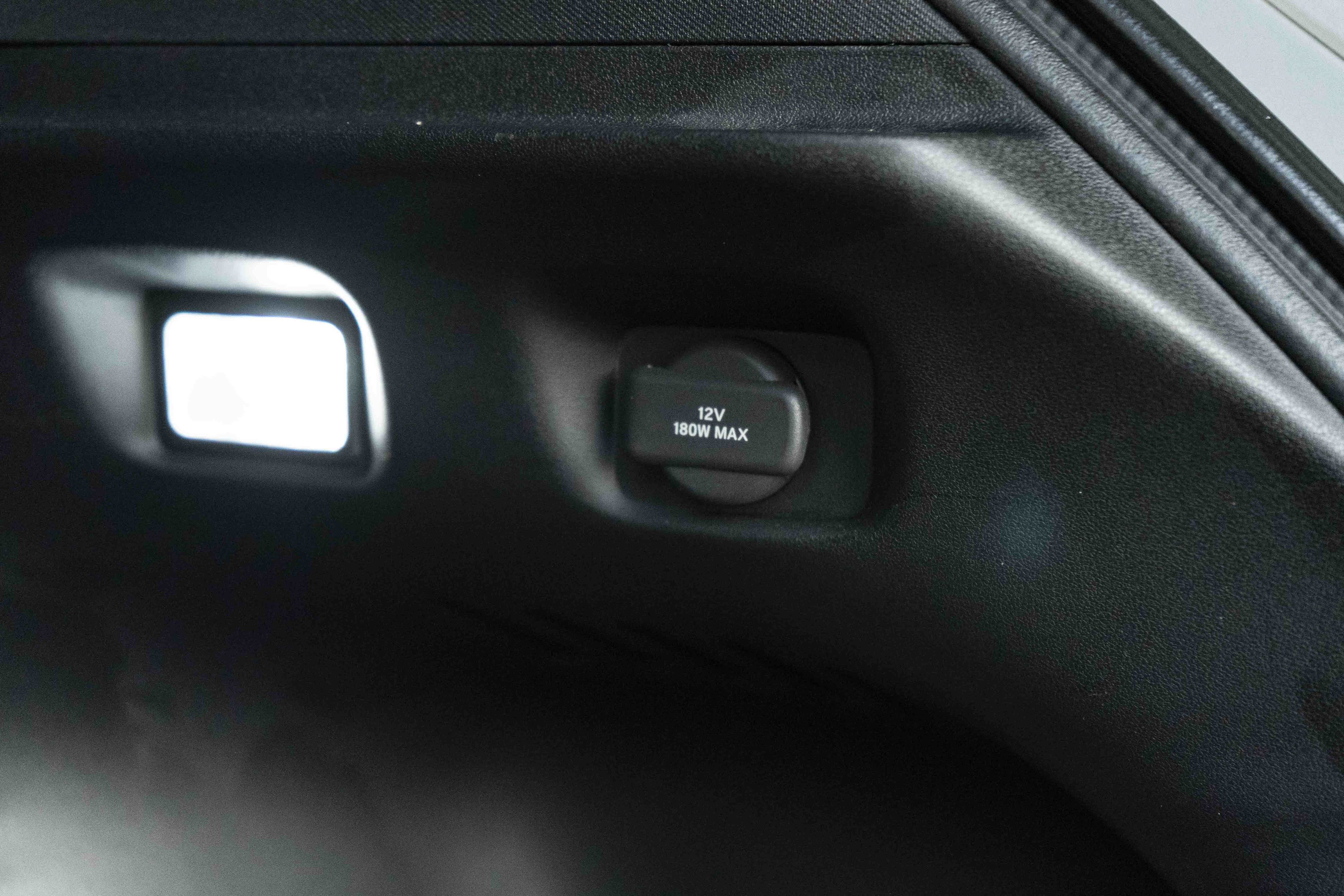 Certified 2025 Honda HR-V Sport image 42