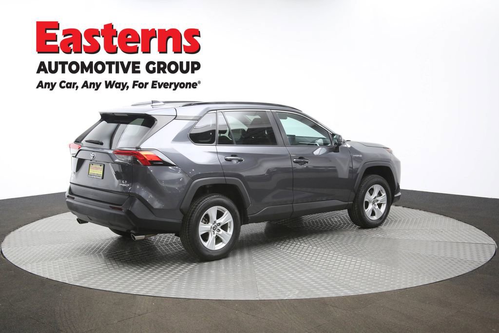Used 2021 Toyota RAV4 LE image 41