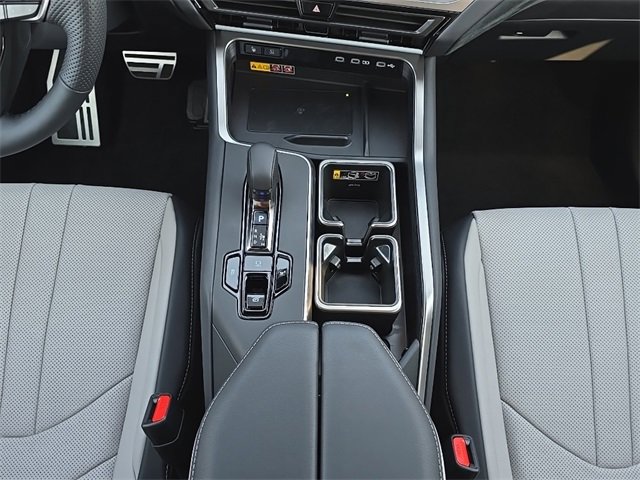 New 2026 Lexus TX 500h AWD image 24