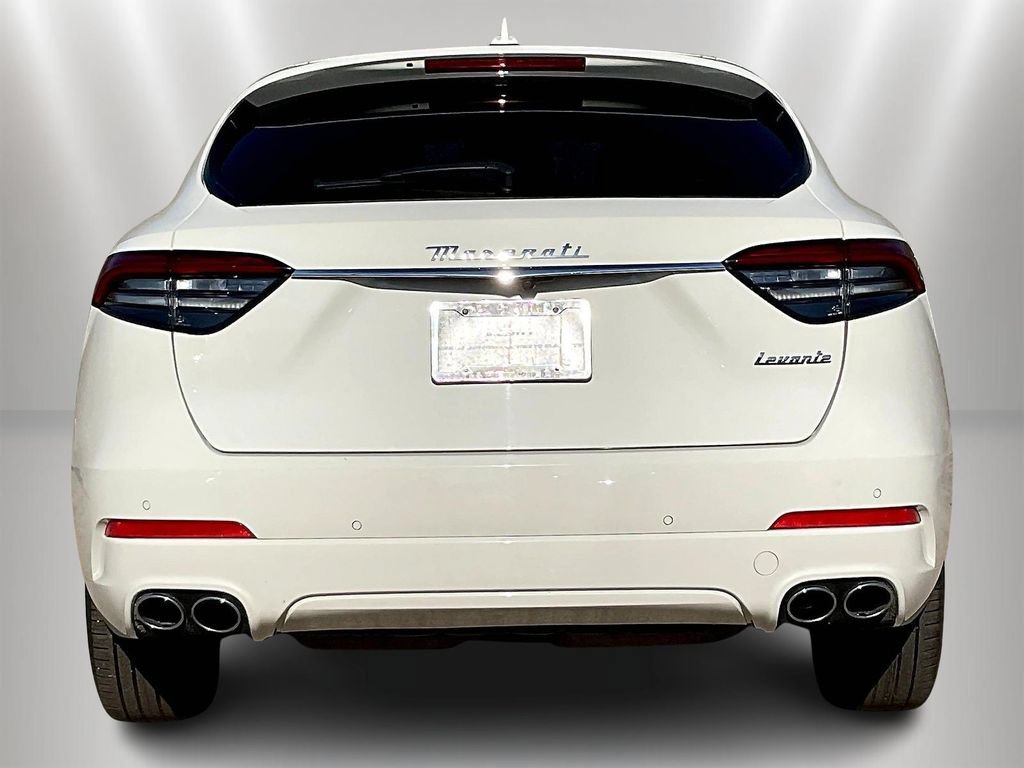 Used 2023 Maserati Levante GT AWD/4WD image 5