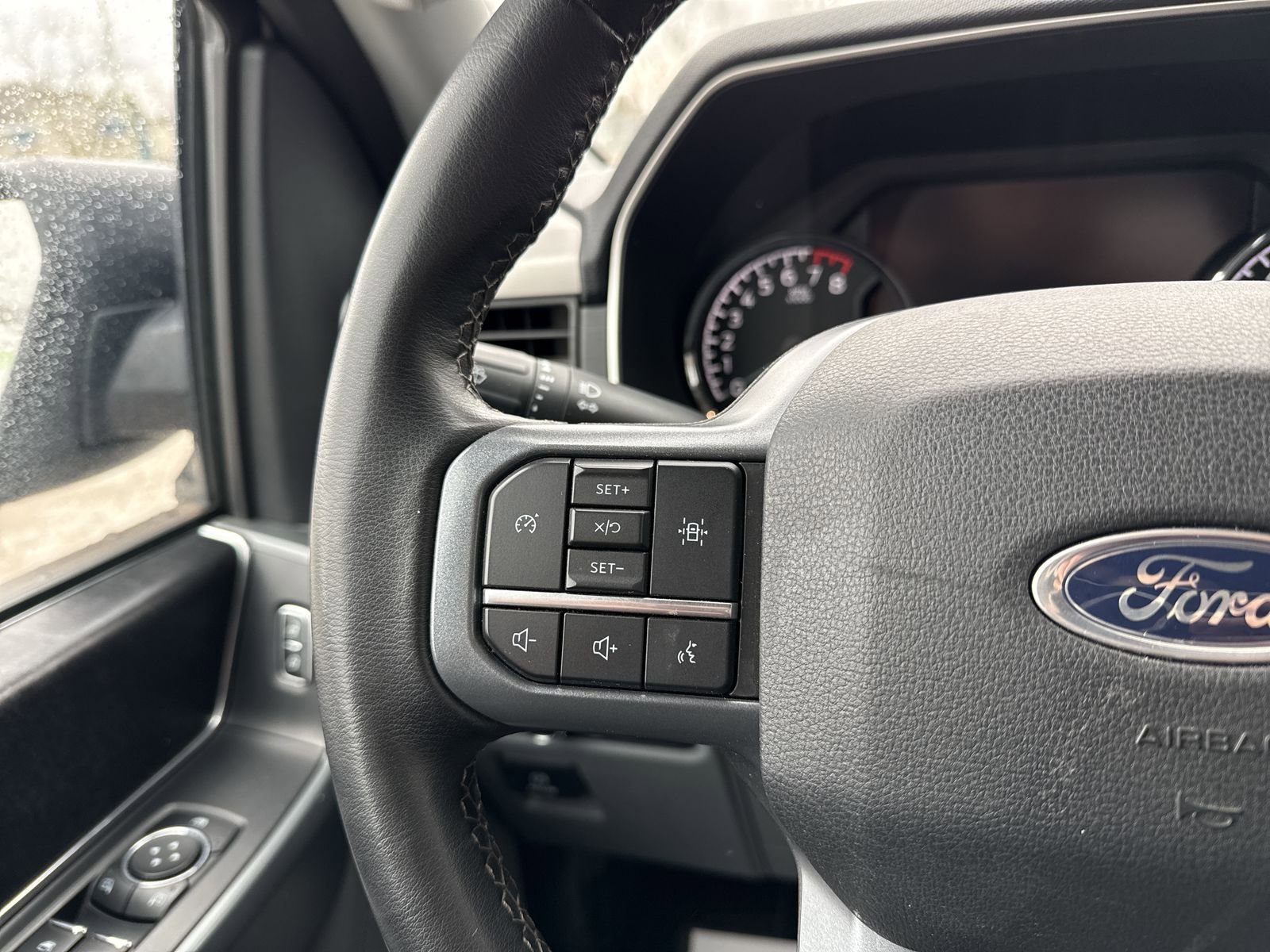 Used 2023 Ford F150 XLT w/ Equipment Group 301A Mid image 29