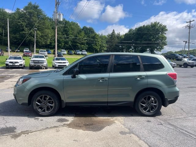 Used 2017 Subaru Forester 2.5i AWD/4WD image 9