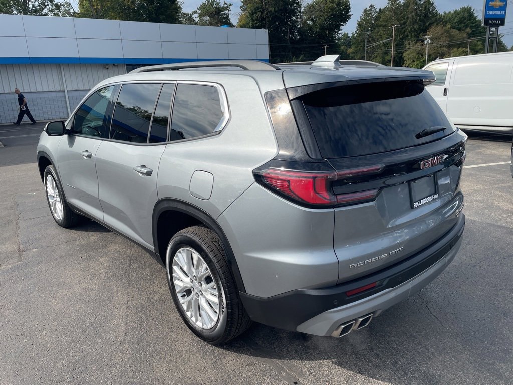 Certified 2024 GMC Acadia Elevation image 9
