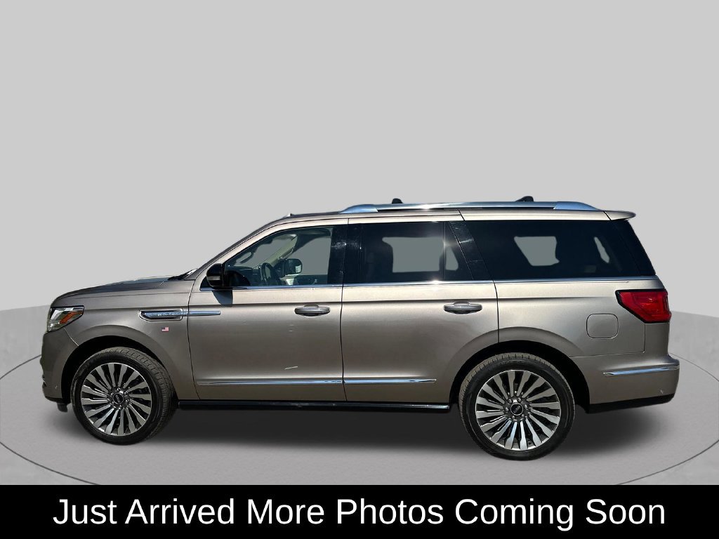 Used 2020 Lincoln Navigator Reserve w/ Luxury Package AWD/4WD image 3
