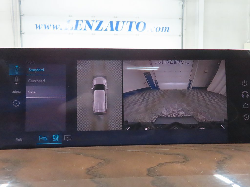 Used 2026 Cadillac Escalade Platinum Sport w/ LPO, Floor Liner Package AWD/4WD image 12