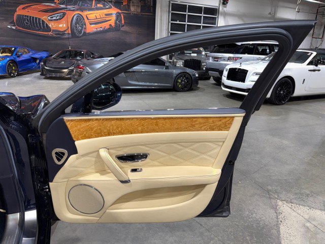 Used 2015 Bentley Flying Spur W12 image 73