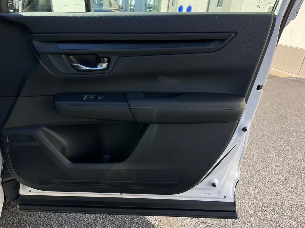 Certified 2025 Honda CR-V Sport image 30