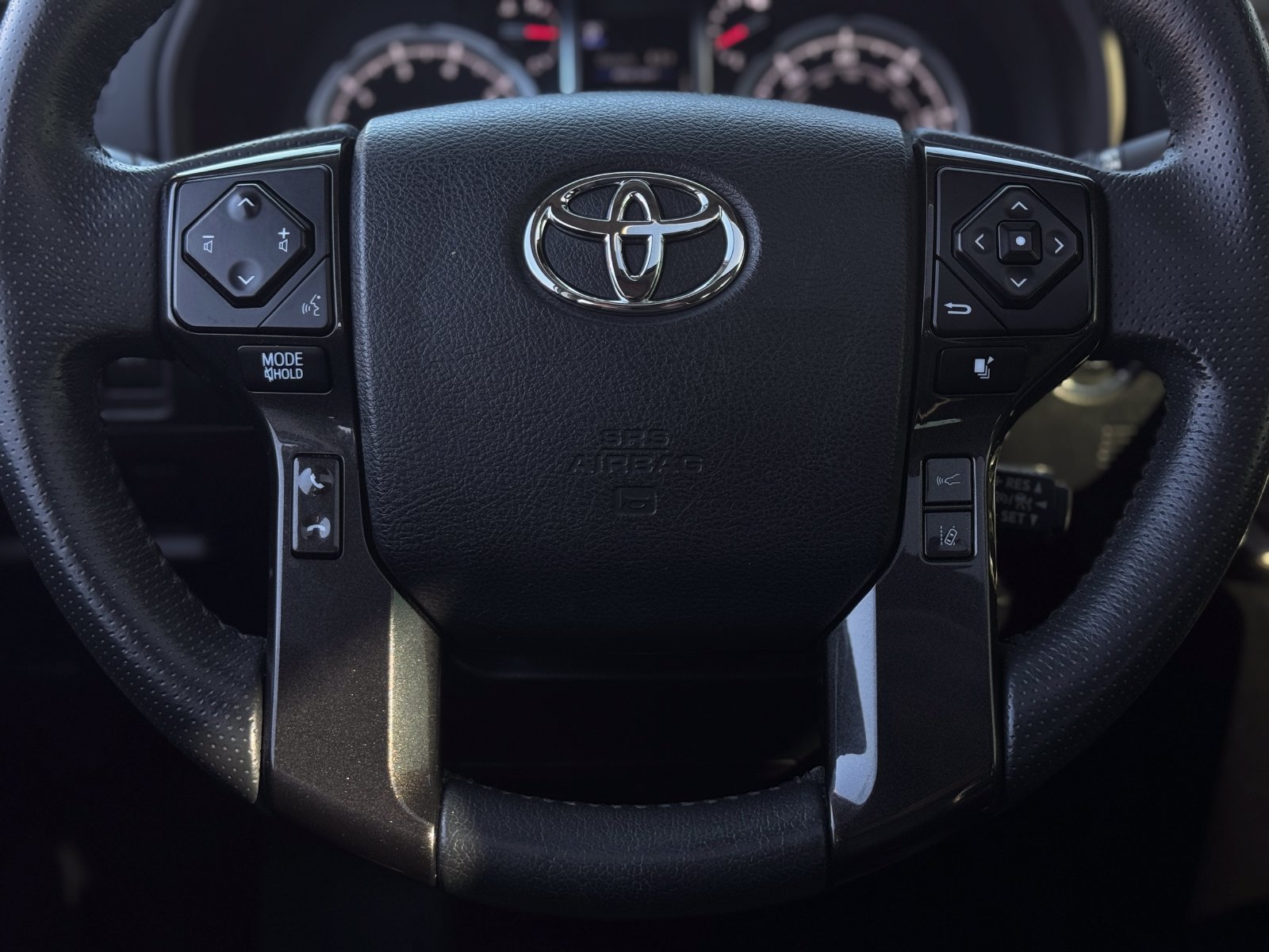 Used 2021 Toyota 4Runner Venture w/ Moonroof Package AWD/4WD image 17