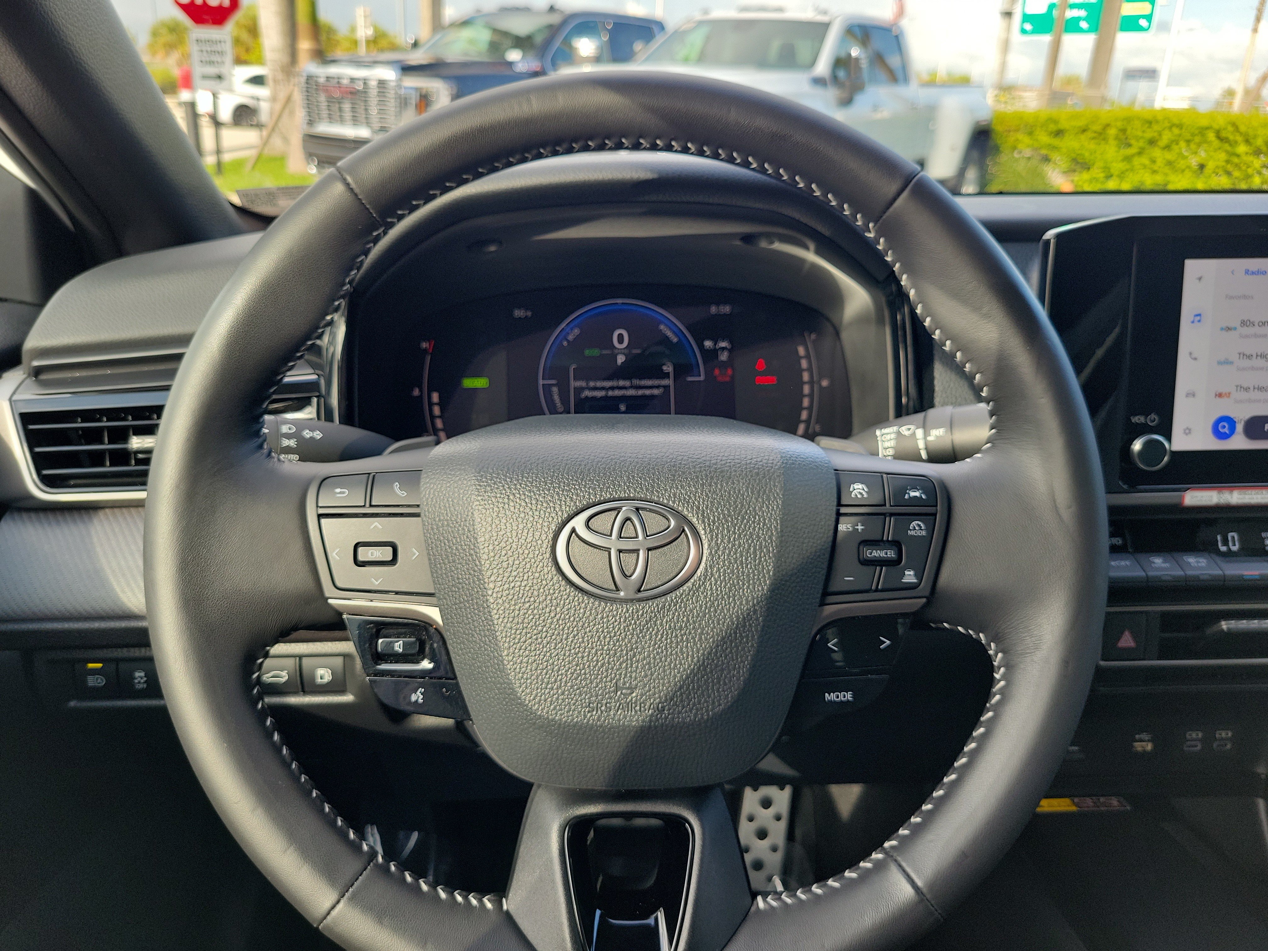 Used 2026 Toyota Camry SE FWD image 17