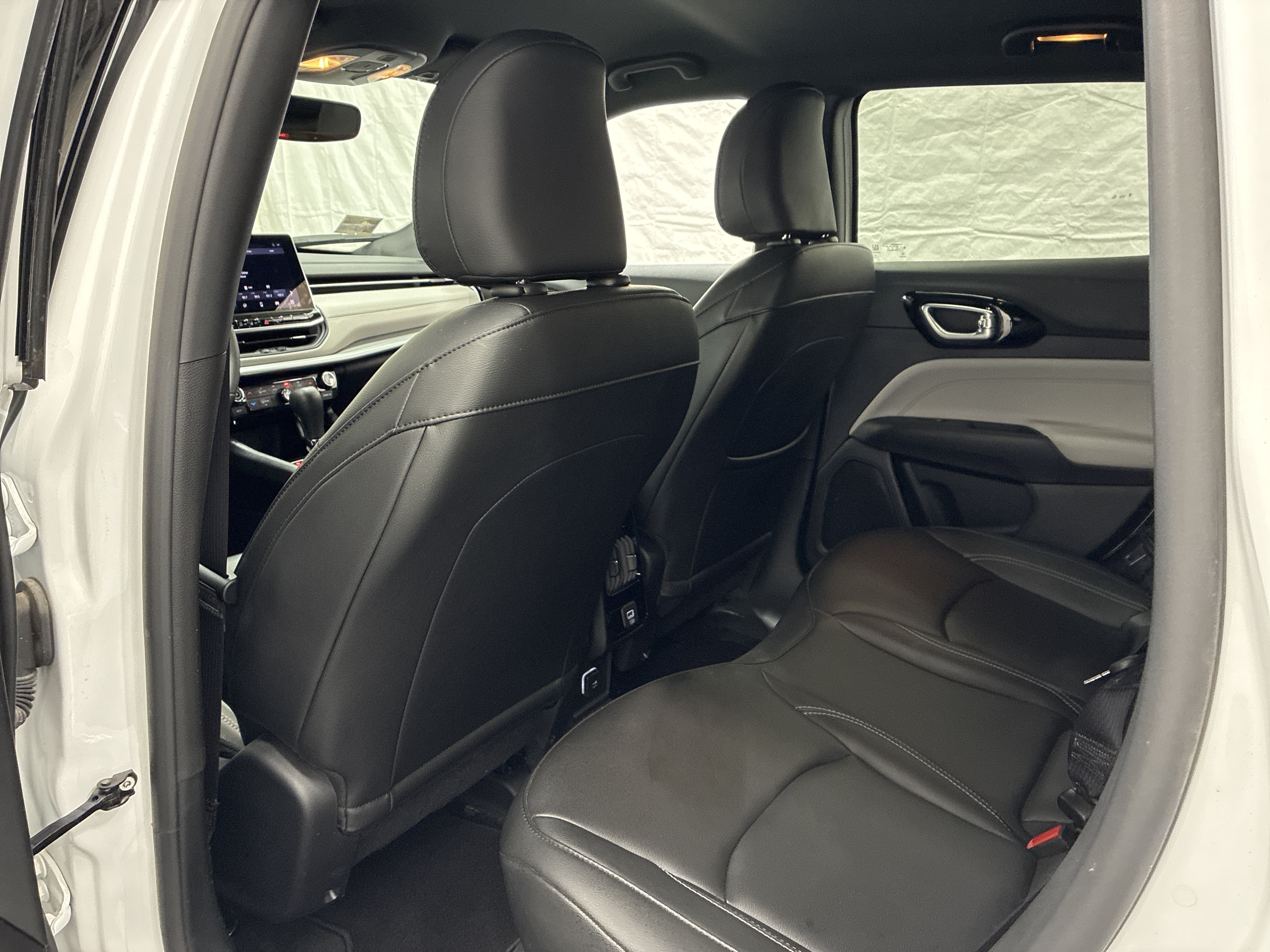 Certified 2025 Jeep Compass Limited AWD/4WD image 14